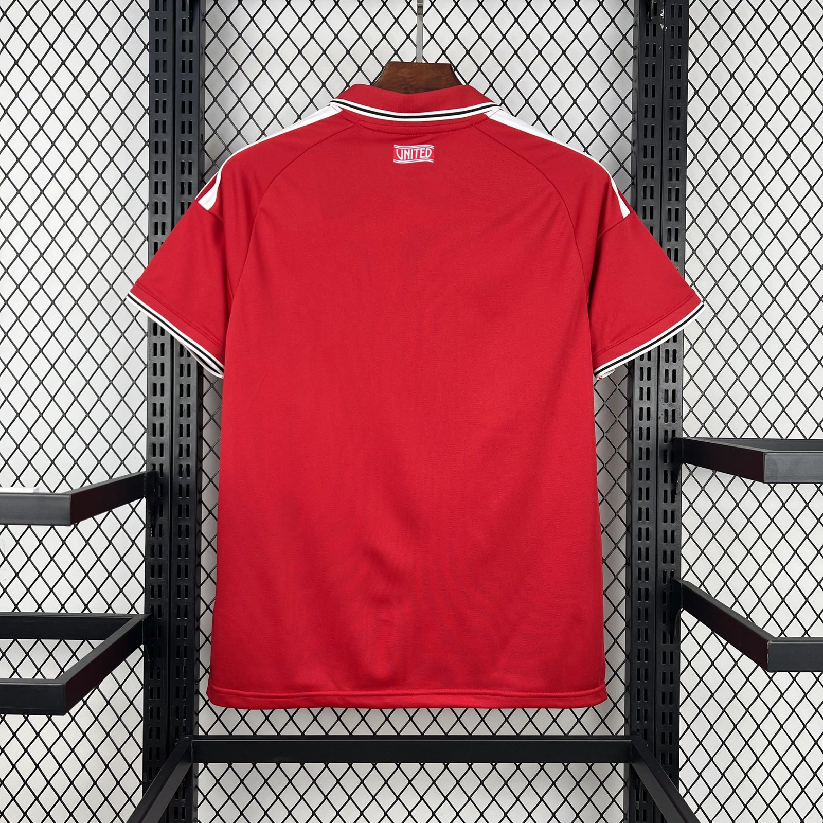 MANCHESTER UNITED 2026/27 - Imagen 3