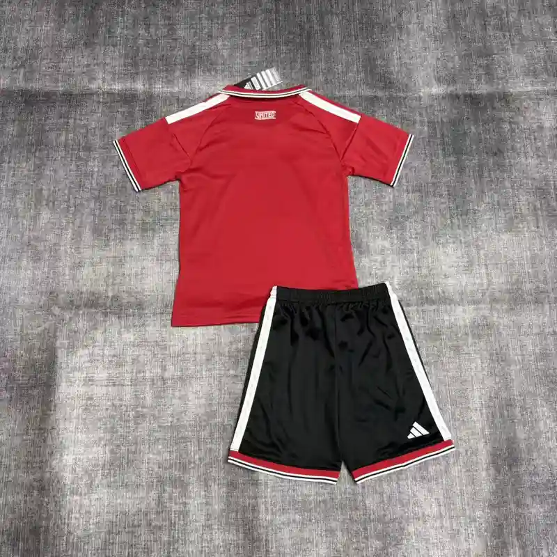 MANCHESTER UNITED 2026/27 - Imagen 3